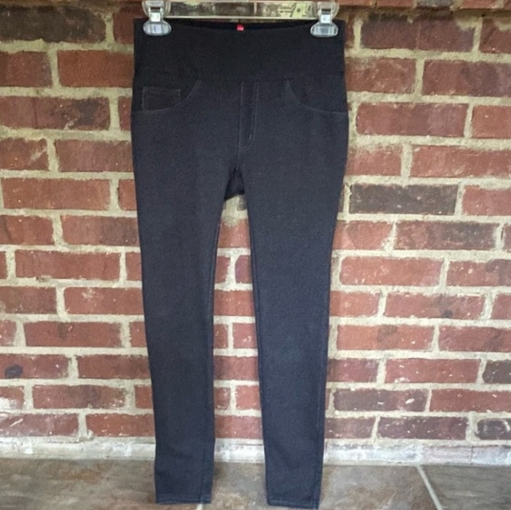 Black Women's Pants